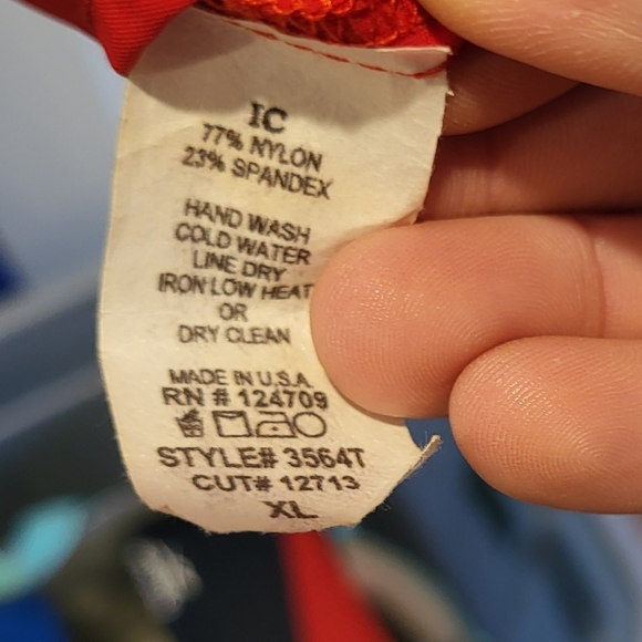 IC by Connie K Red Boatneck Hi Low Tunic Shirt with large cuffs SzXL Made in USA - Picture 7 of 7